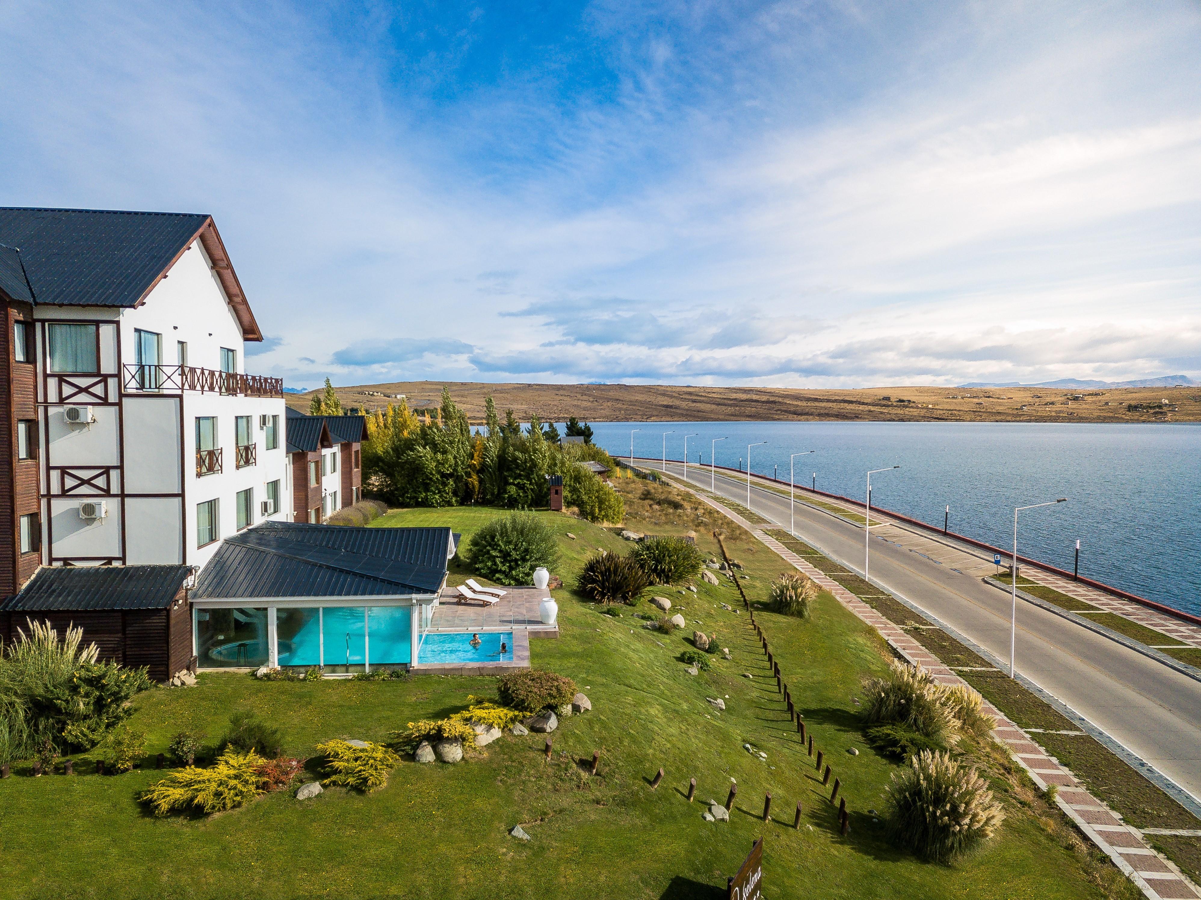 Xelena Hotel & Suites El Calafate Exterior photo