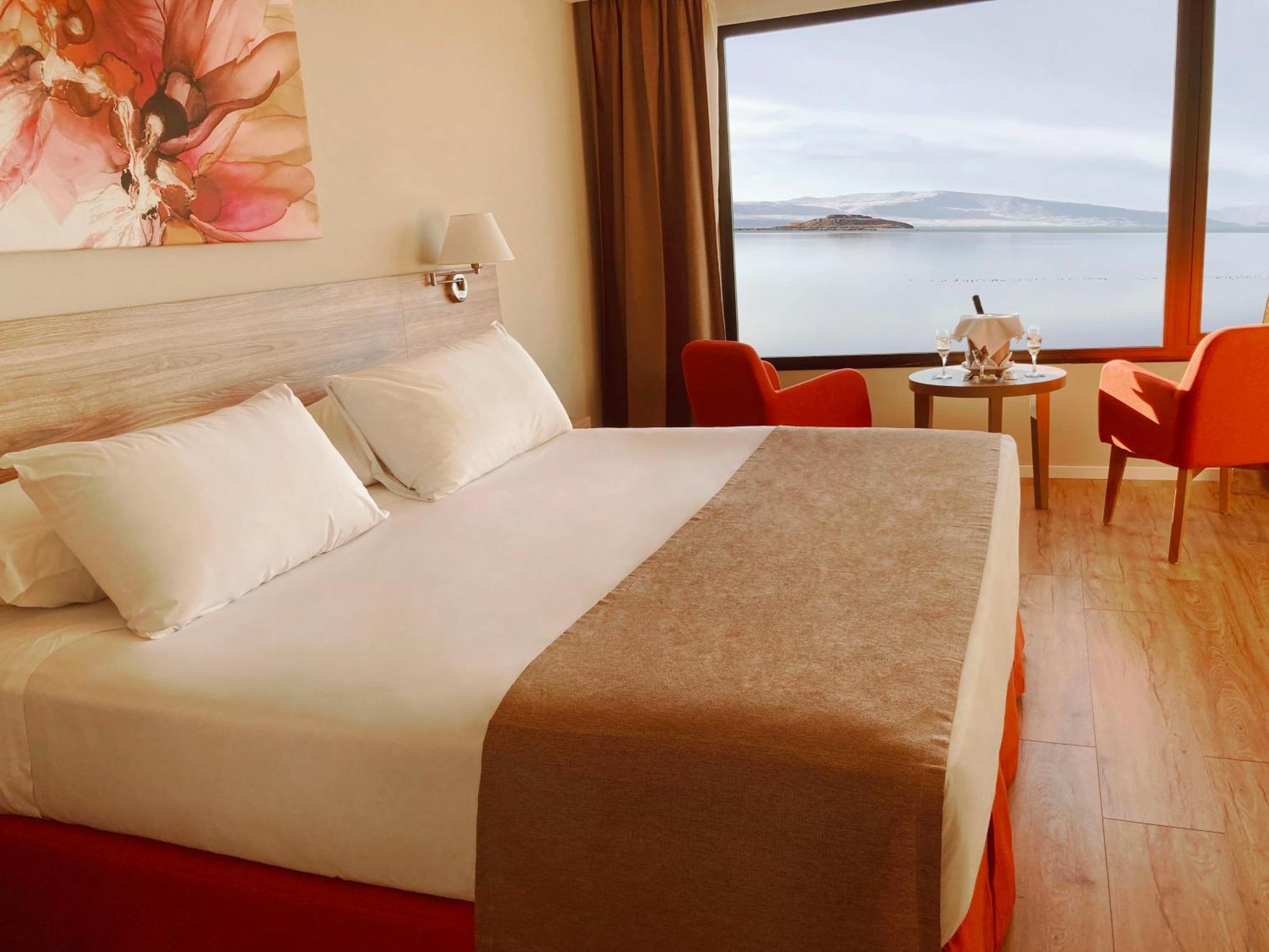 Xelena Hotel & Suites El Calafate Exterior photo